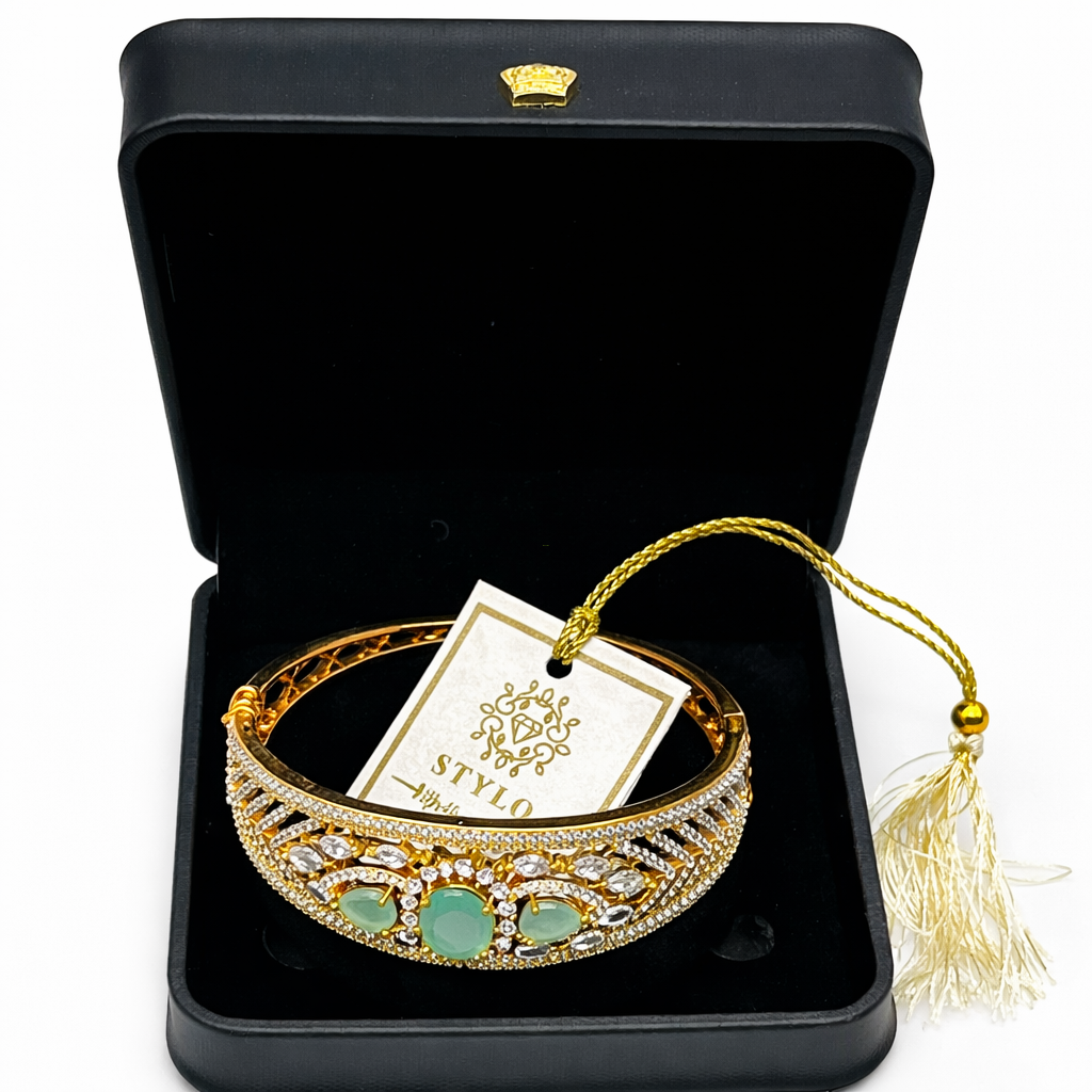 Golden One Carrot Bracelet